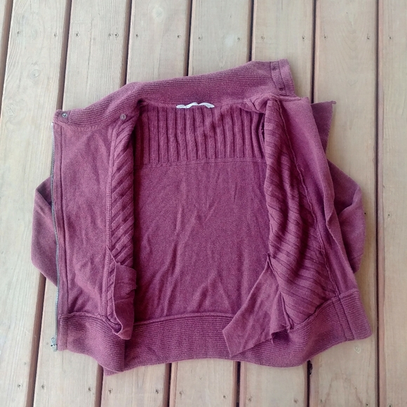 Athleta Athleisure Mission Moto Assassin's Sweater - Picture 4 of 8